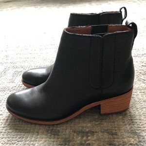 Kork Ease size 7.5 black boots